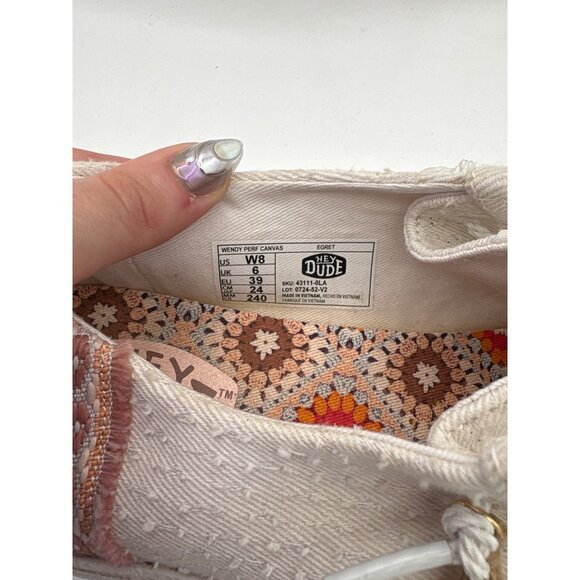 Women’s Hey Dude Size 8 White Canvas Loafers - Picture 7 of 7